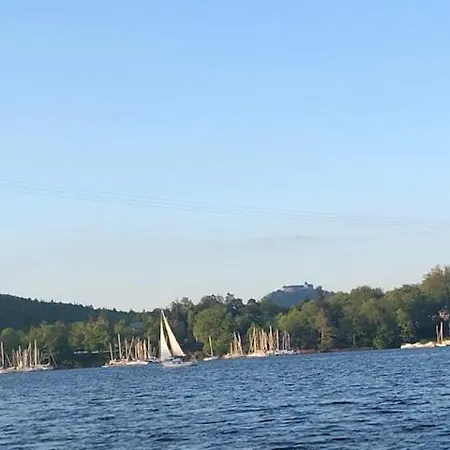 Sehr Schoene Ufernahe Ebenerdige Pura Vida Auf Der Halbinsel Scheid Apartment *