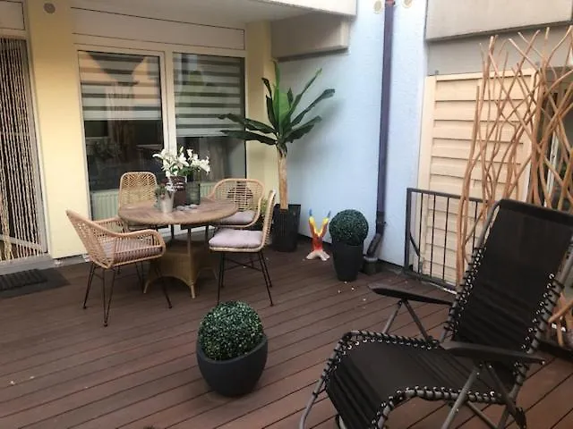 Apartamento Sehr Schoene Ufernahe Ebenerdige Pura Vida Auf Der Halbinsel