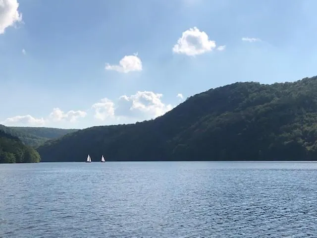 Sehr Schoene Ufernahe Ebenerdige Pura Vida Auf Der Halbinsel Scheid (Waldeck-Frankenberg)